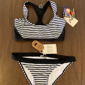 BNWT Jr/Womens 2 piece Swimwear (size Med)